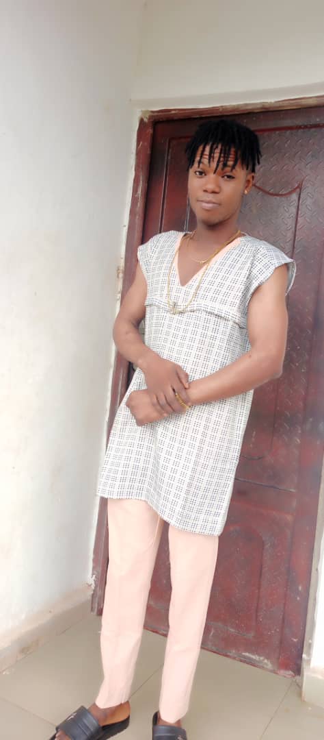 Xpensive DJ Deskido Biography