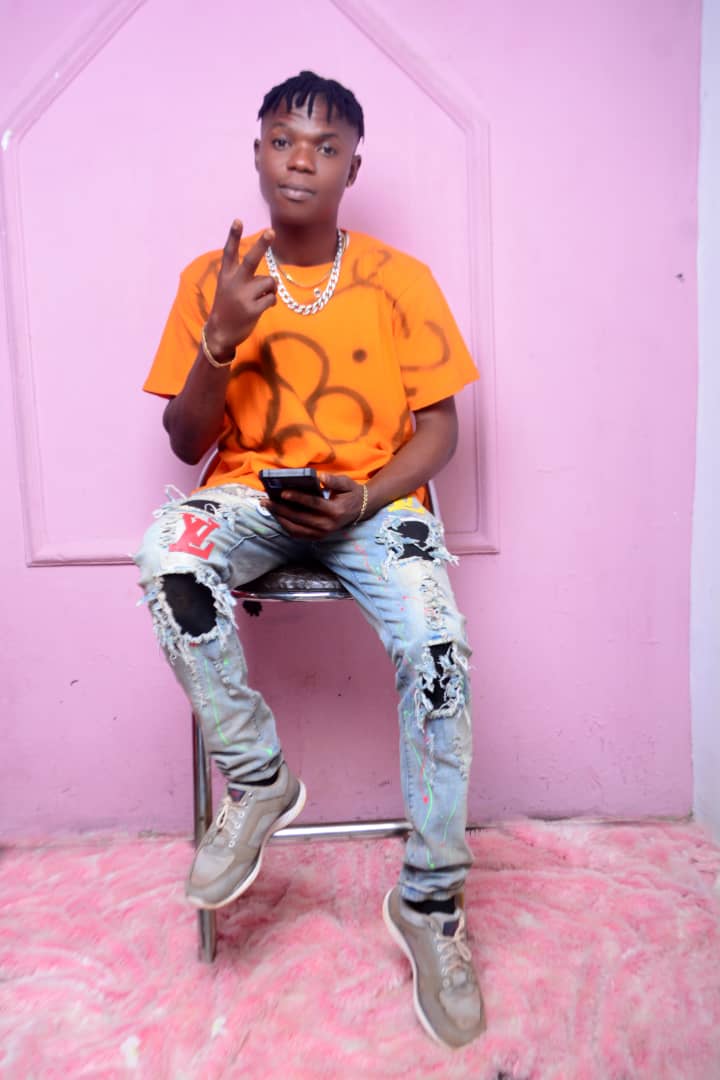 Xpensive DJ Deskido Biography