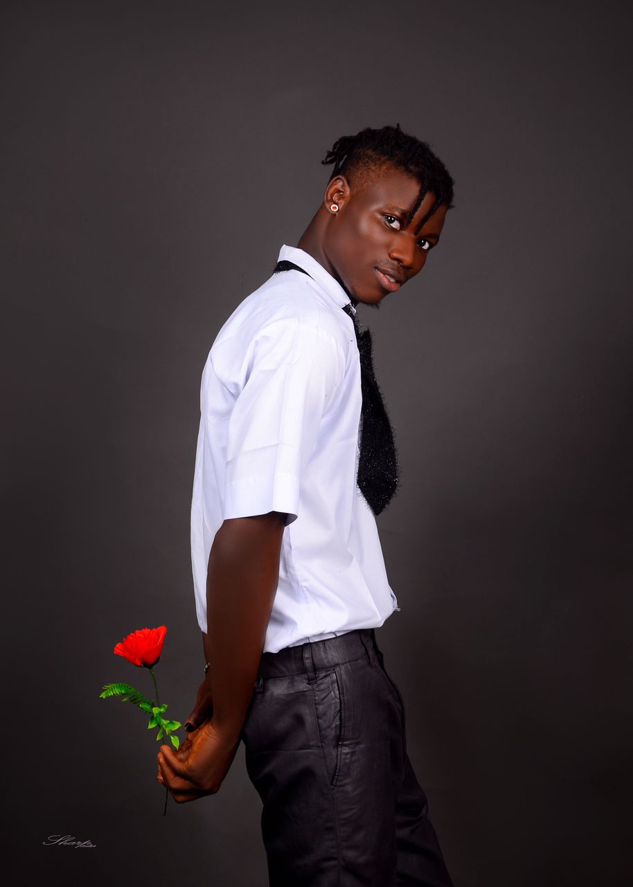 Ola Lek Boy Biography