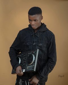 Biography Of DJ Khayvibez