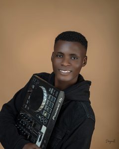 Biography Of DJ Khayvibez